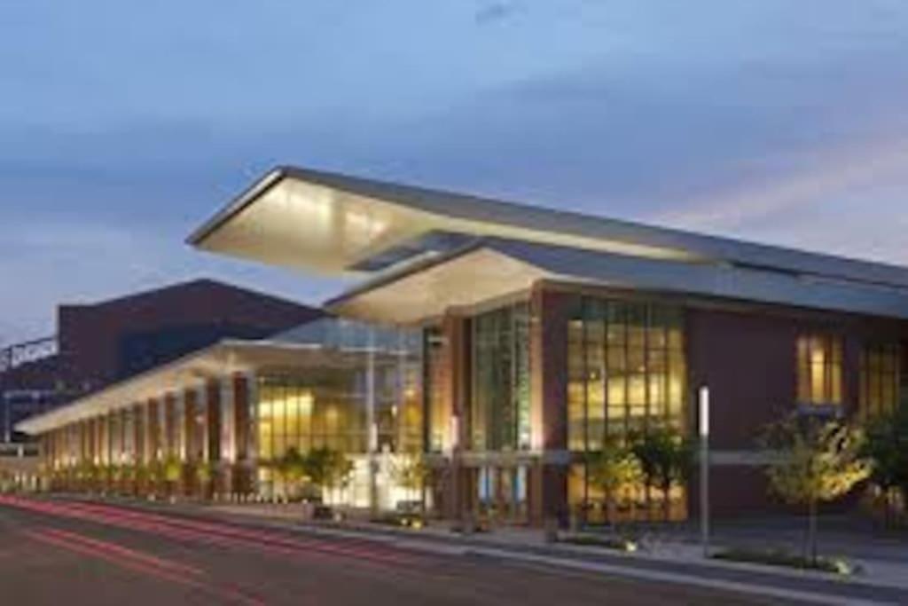 Floor Loft In Downtown Indianapolis!!! * Indianapolis