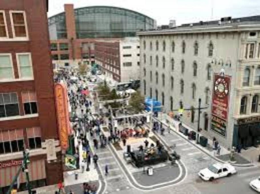 Apartment Floor Loft In Downtown Indianapolis!!! Indianapolis