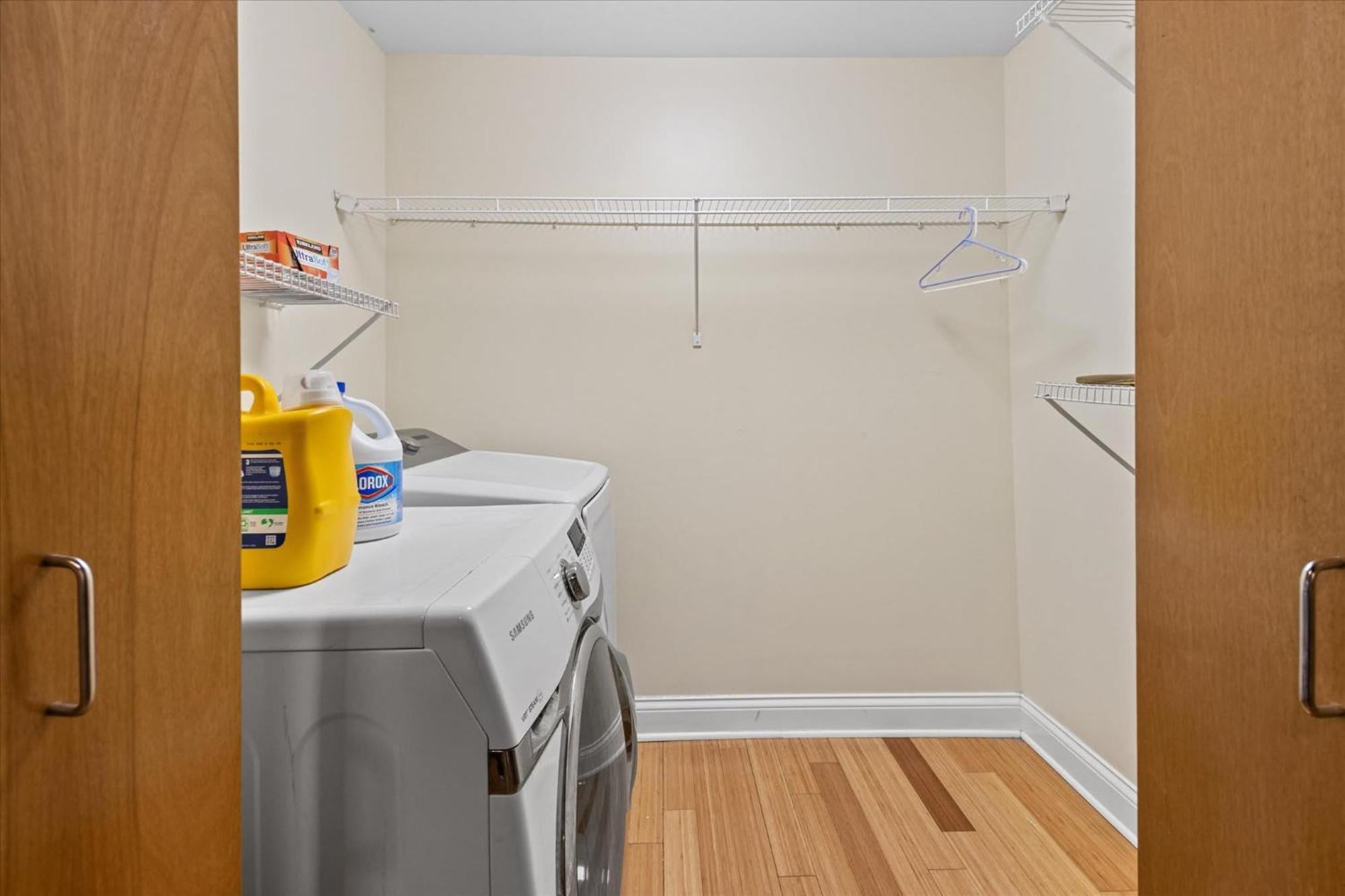 Floor Loft In Downtown Indianapolis!!! Apartment *