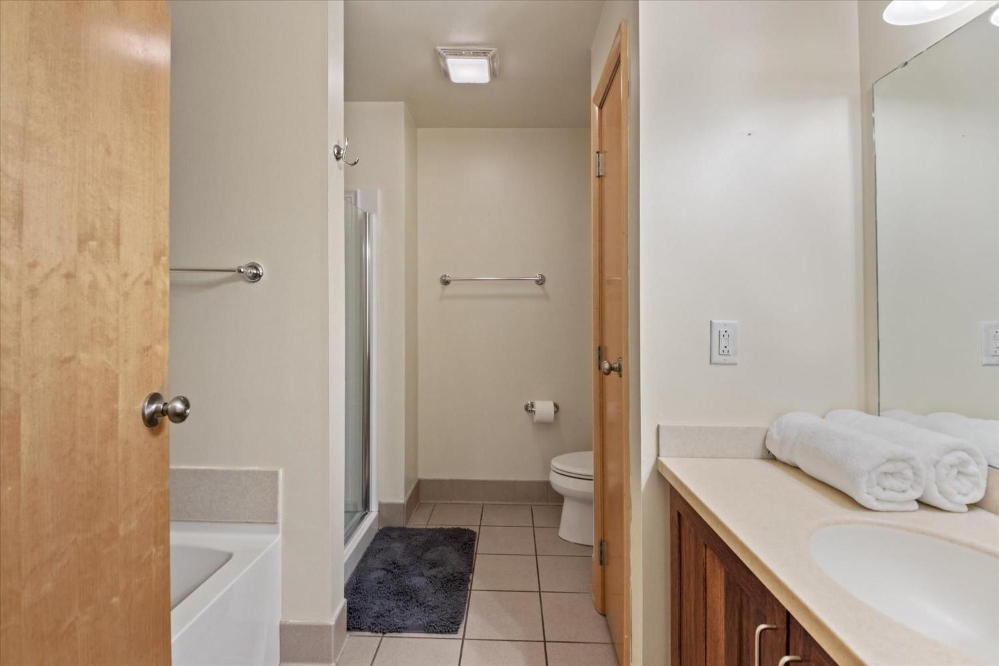 Floor Loft In Downtown Indianapolis!!! Apartment *