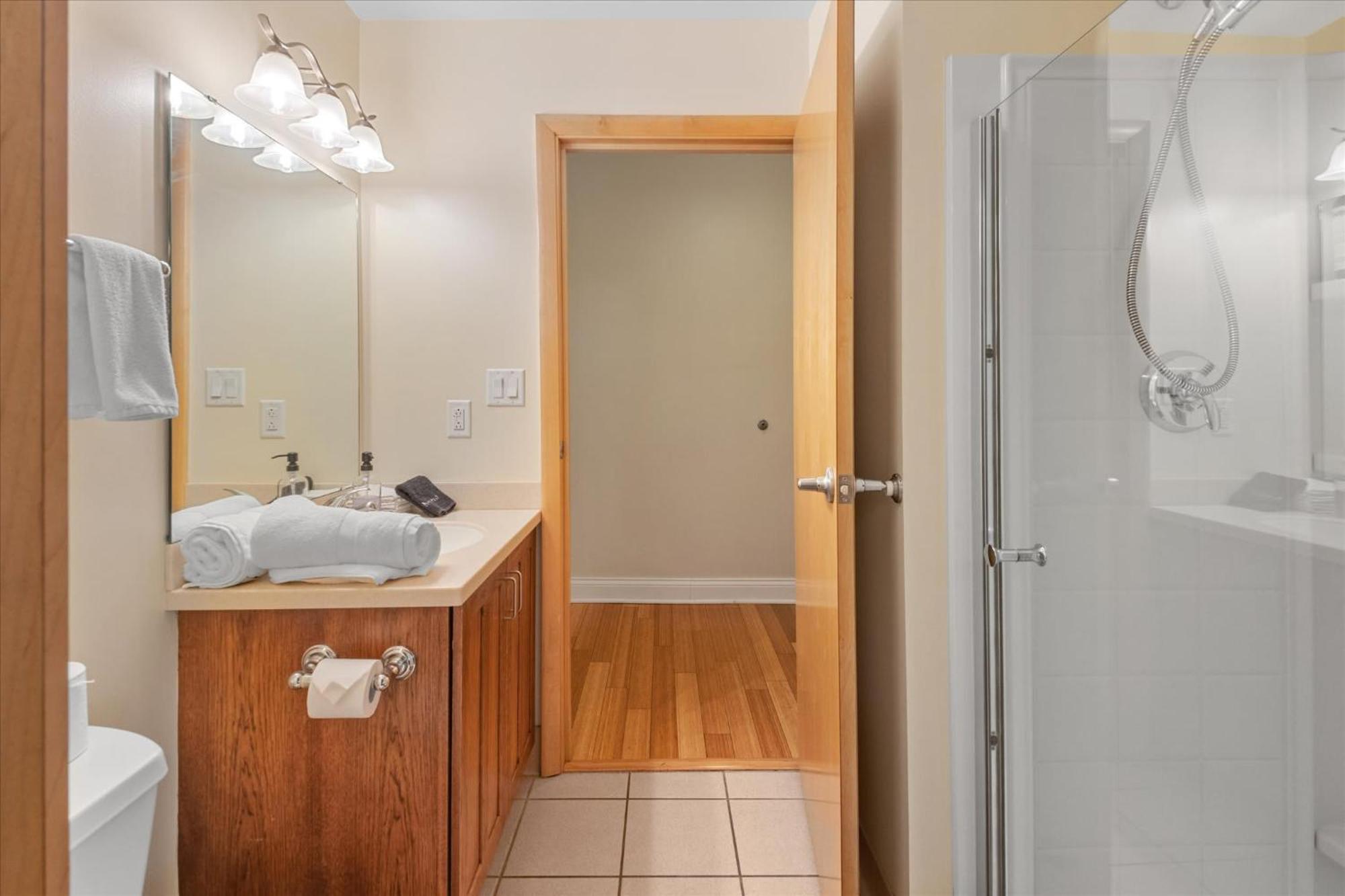Apartment Floor Loft In Downtown Indianapolis!!! *