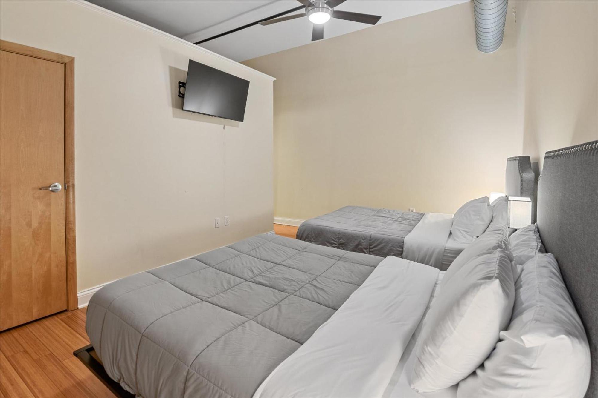 Apartment Floor Loft In Downtown Indianapolis!!!