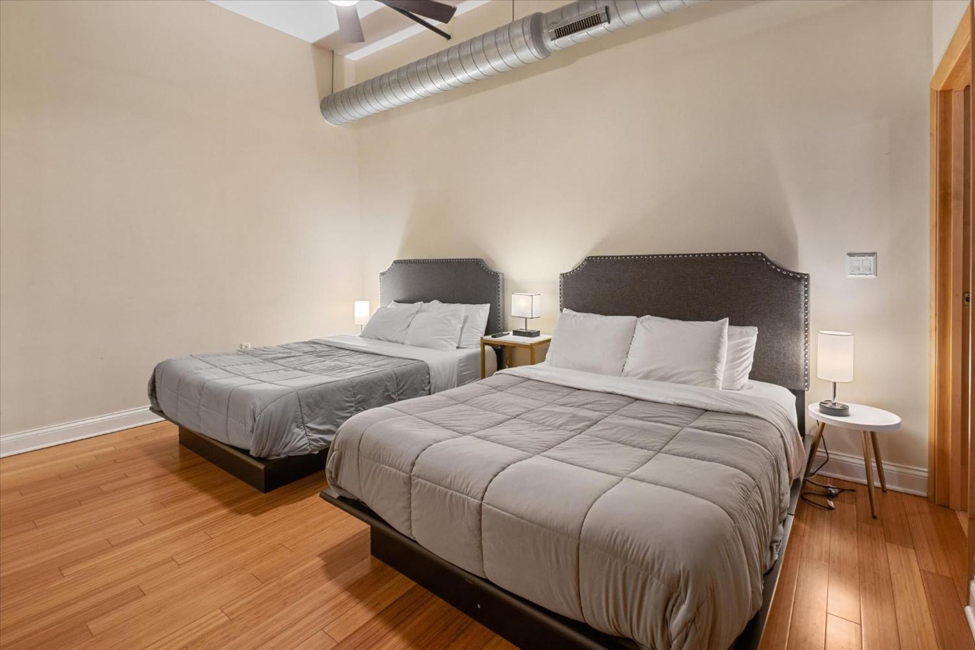 Apartment Floor Loft In Downtown Indianapolis!!! *