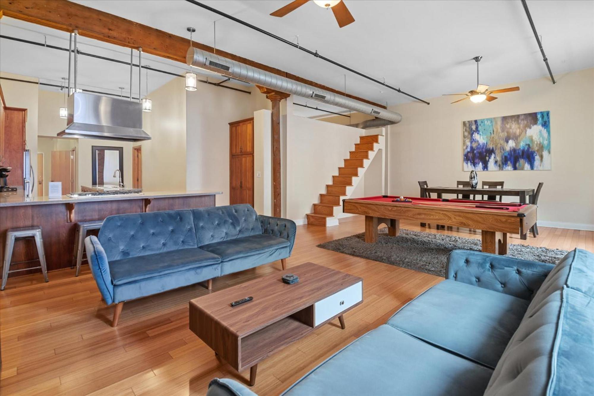 Floor Loft In Downtown Indianapolis!!!